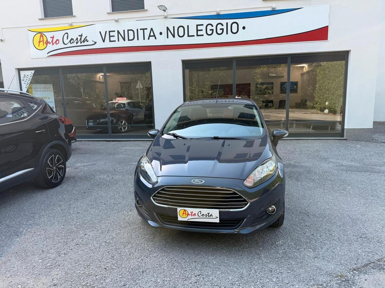 Ford Fiesta 1.2 60CV 5 porte Titanium