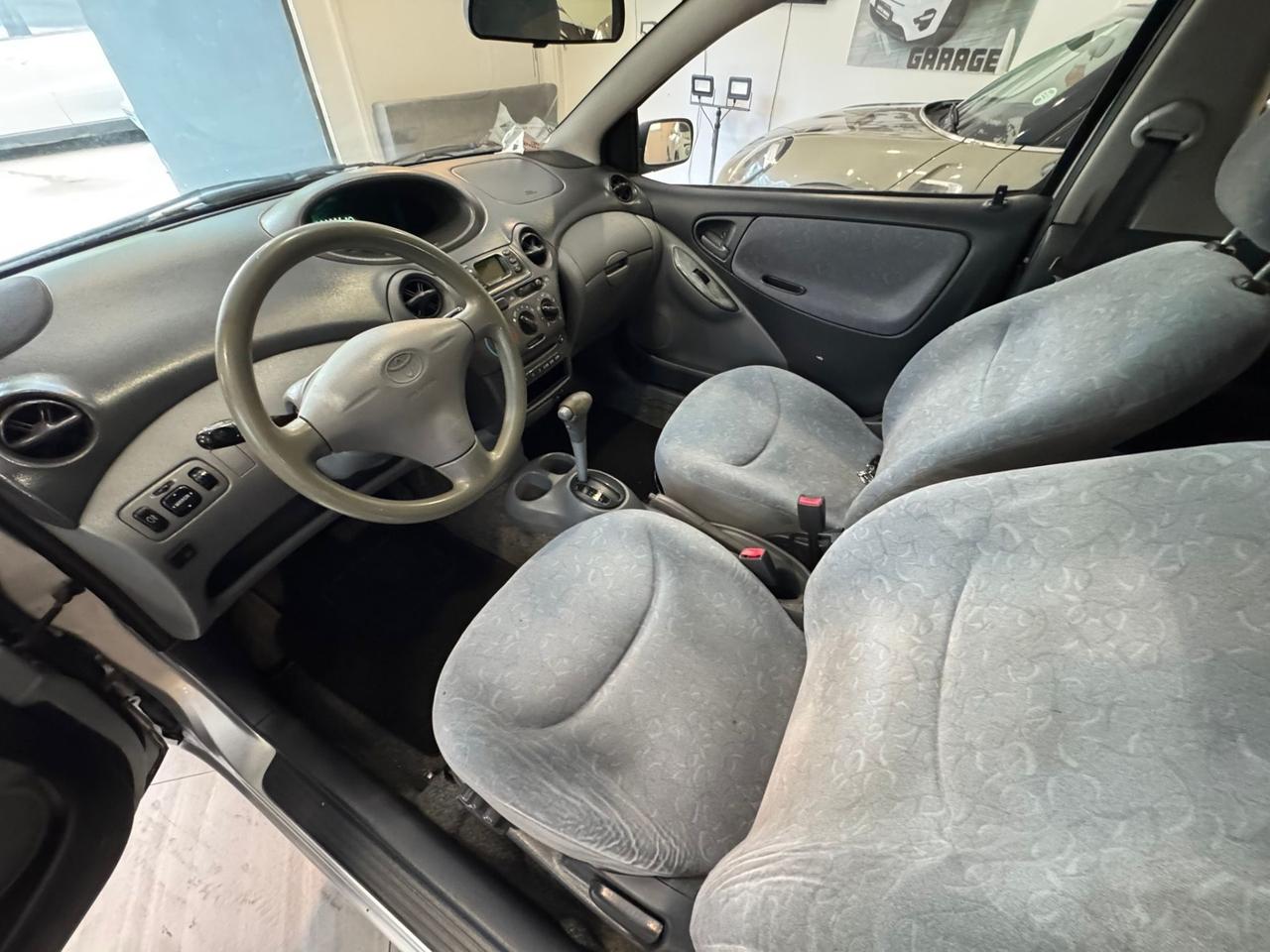 Toyota Yaris 1.3 METANO AUTOMATICO