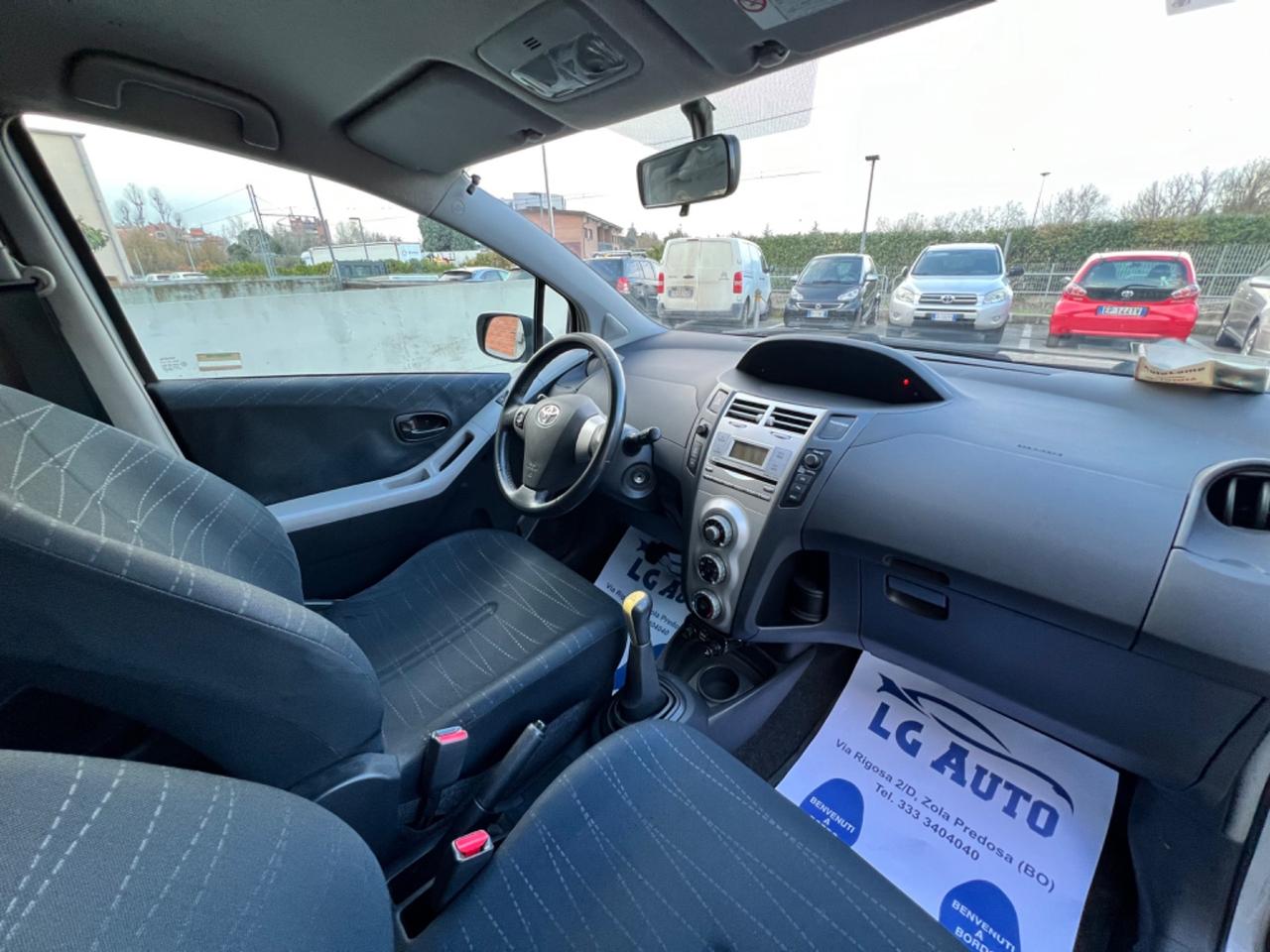 Toyota Yaris 1.3 5 porte