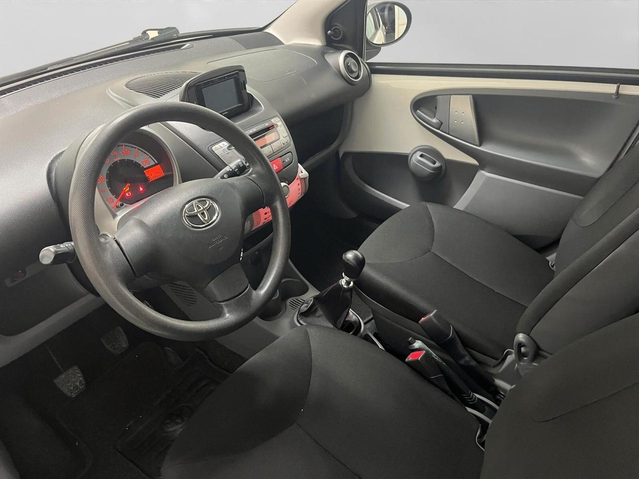 Toyota Aygo 1.0 68cv 5p. Navi Edition NEOPATENTATI