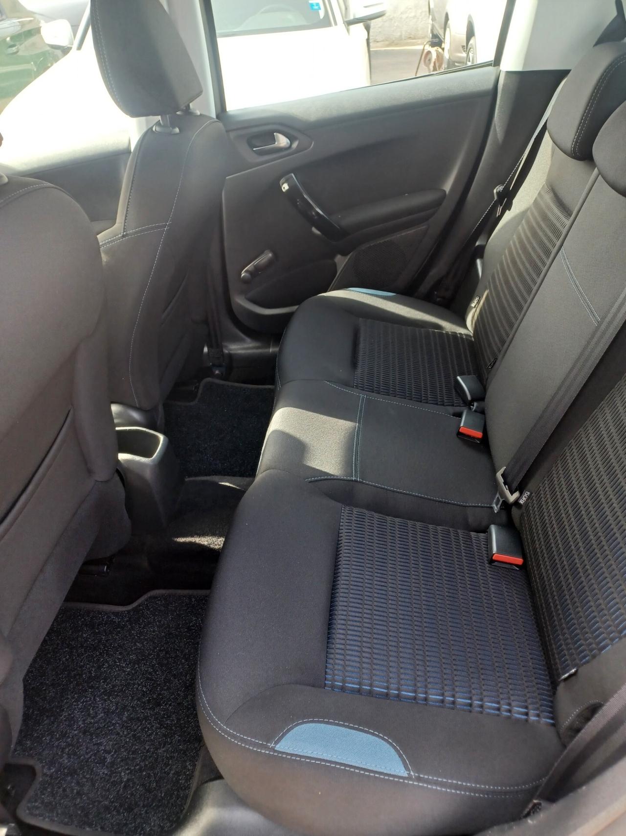 Peugeot 208 1.6 e-HDI 5 porte Allure ANNO 2015