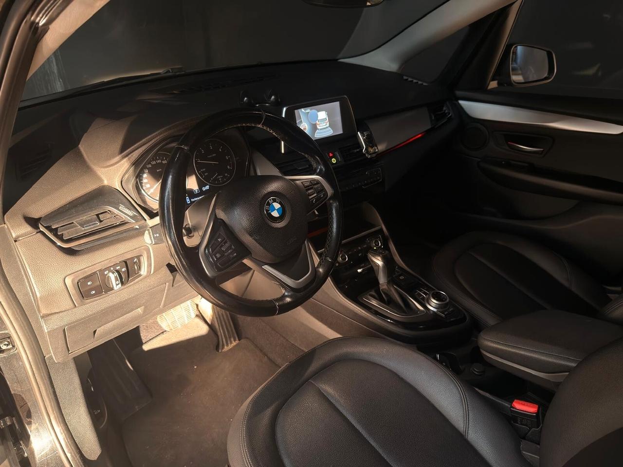 Bmw 2er Active Tourer 218d Luxury