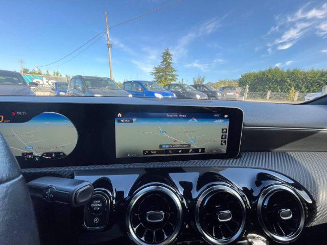 MERCEDES-BENZ A 180 d Automatic Premium