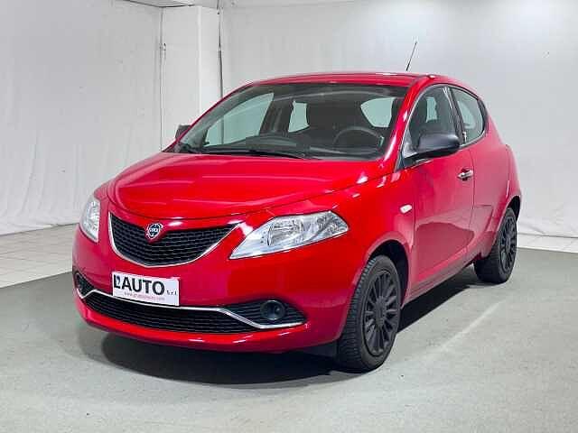 Lancia Ypsilon 1.2 69 CV 5 porte Silver