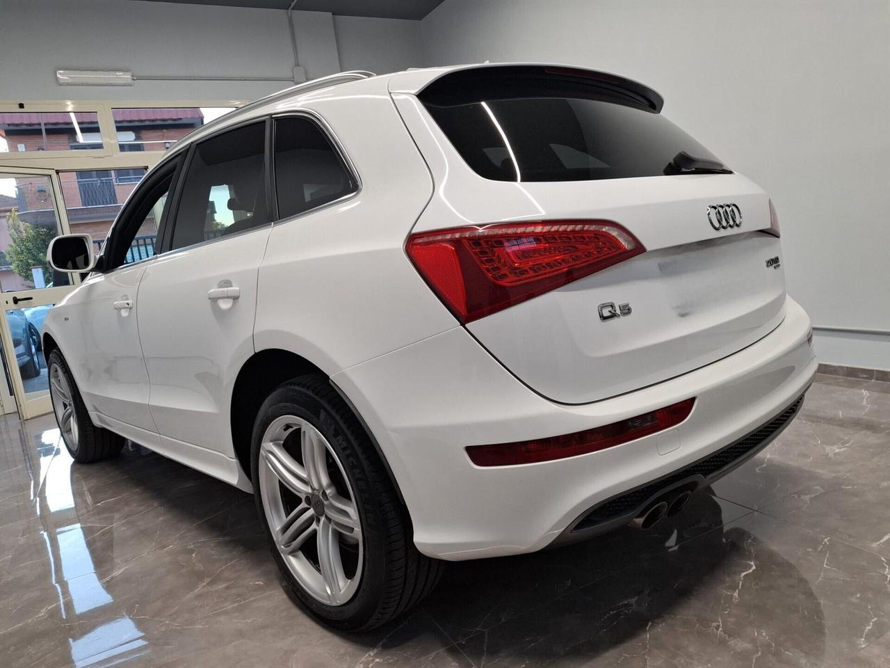 AUDI Q5 2.0 TDI 170 CV S line S tronic TETTO PANORAMICO APRIBILE.