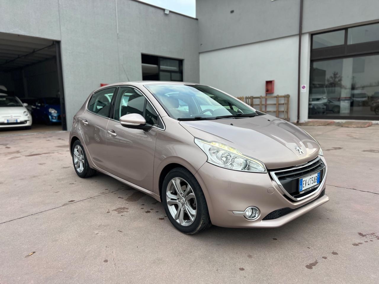 Peugeot 208 1.4 HDi 68 CV 5 porte Active
