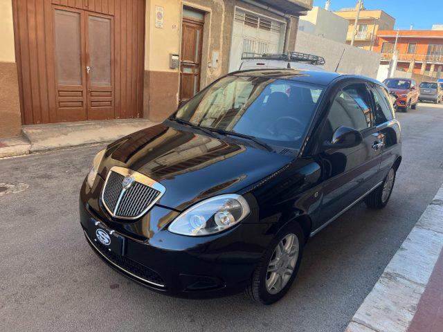 LANCIA Ypsilon 1.2 69 CV Unyca