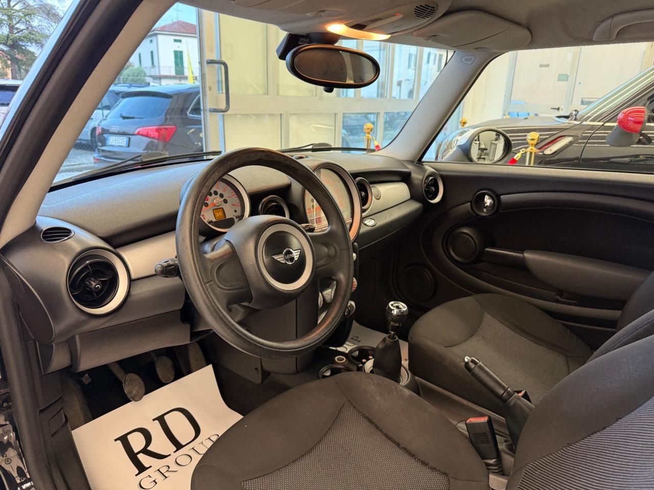 Mini 1.4 16V One ok neopatentati