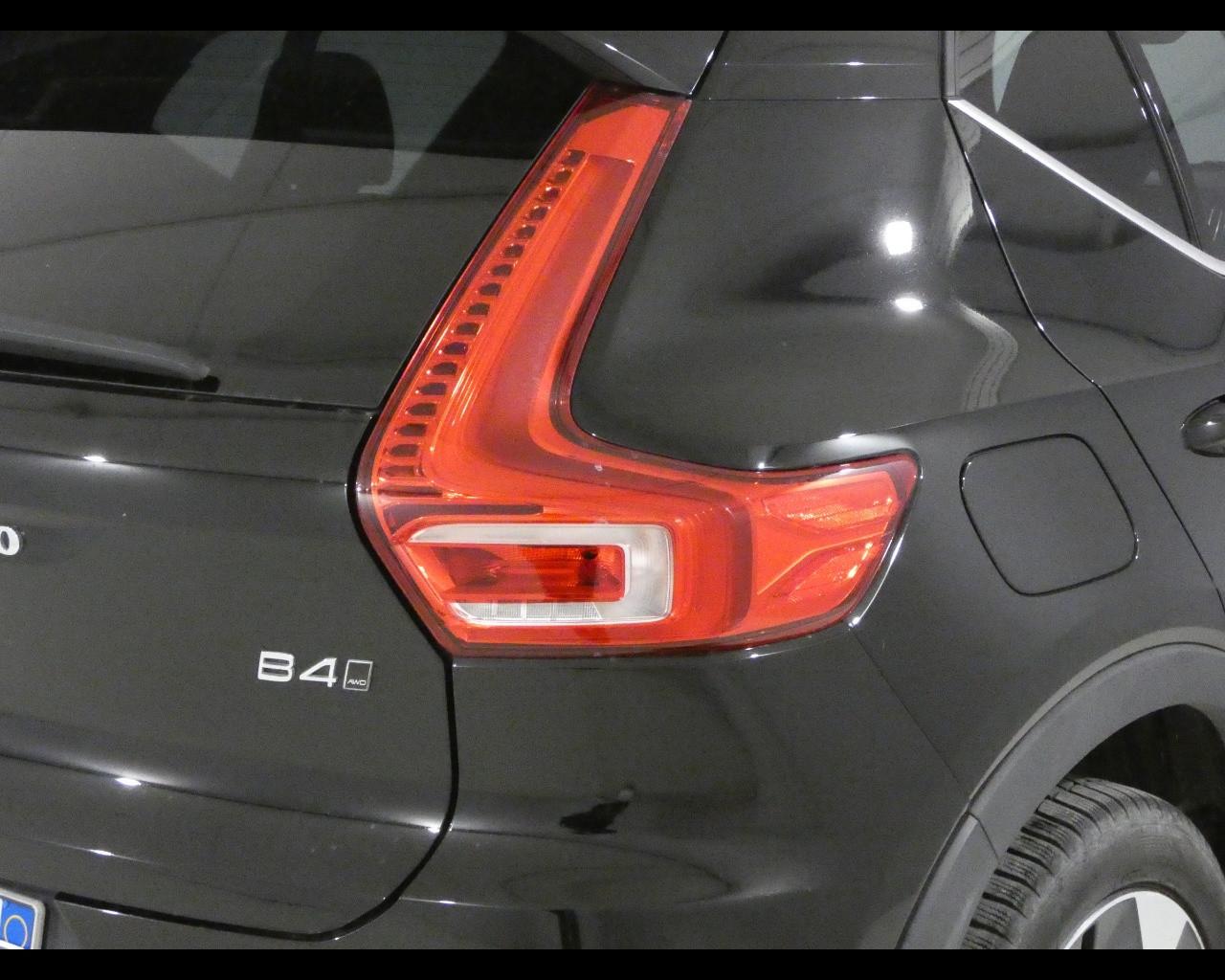 VOLVO XC40 (2017-->) - XC40 B4 AWD automatico Ultimate Bright