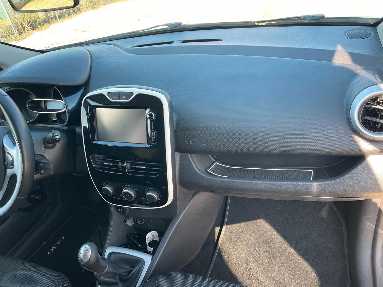 Renault Clio dCi 8V 75 CV Start&Stop 5 porte Energy Intens