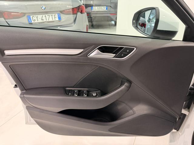 AUDI A3 SPB 1.6 TDI clean diesel Ambition *Neopatentati*