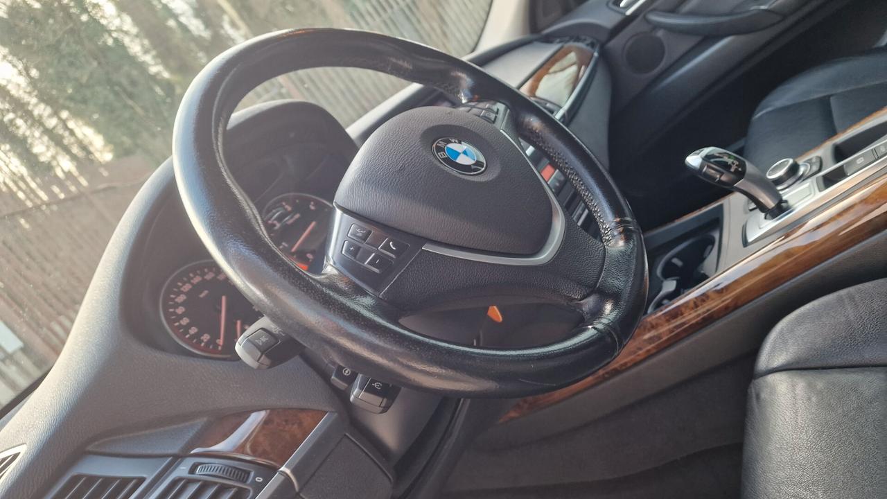 BMW X5 xDrive30d Futura - 2011