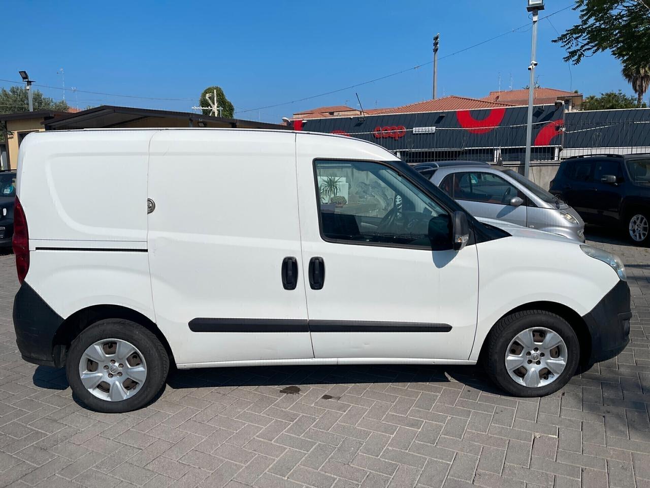 OPEL COMBO 1.6 105CV