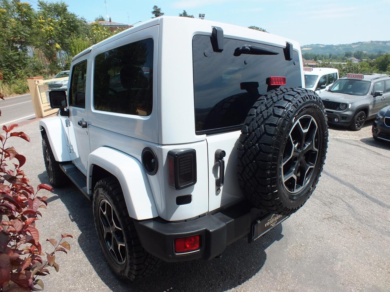 JEEP WRANGLER 2.8 CRD DPF SAHARA AUTOM.