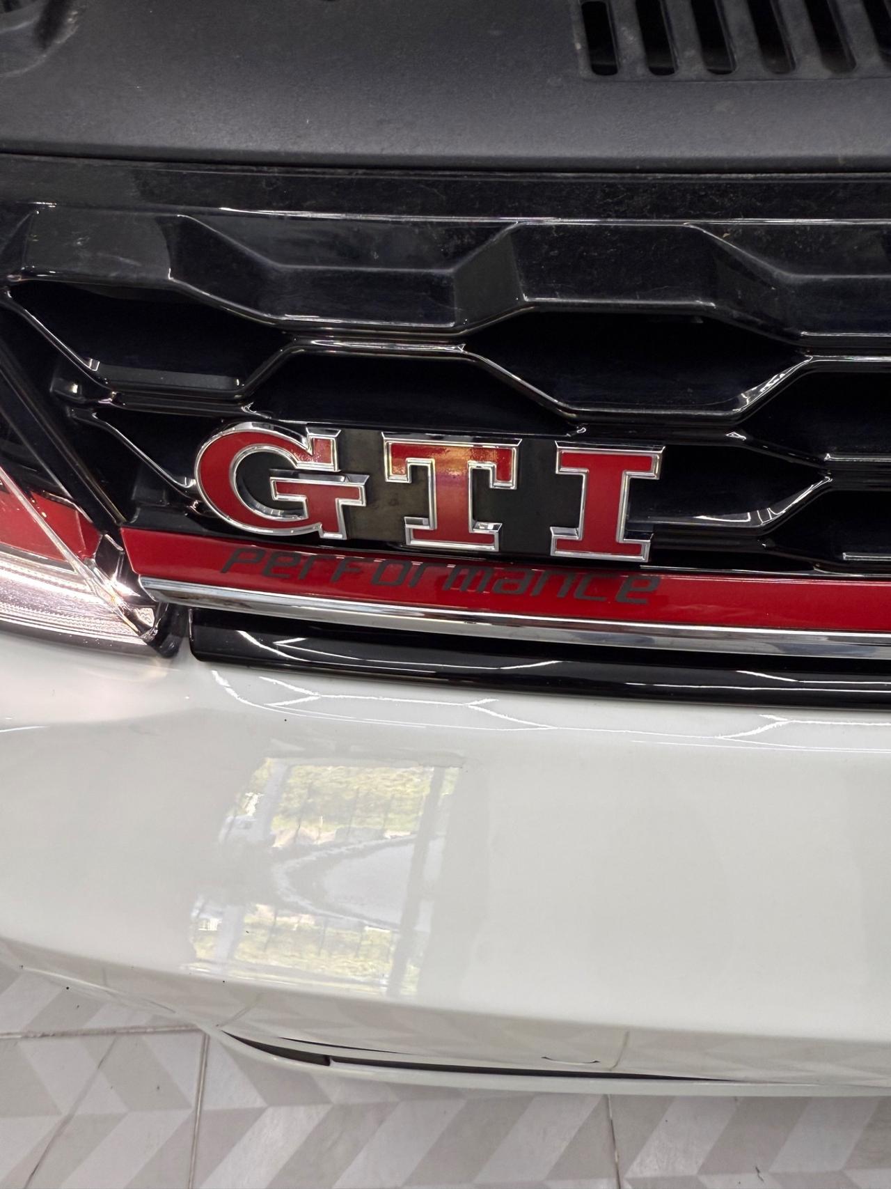 Volkswagen Golf GTI Golf GTI Performance 2.0 TSI DSG 3p. BlueMotion Technology