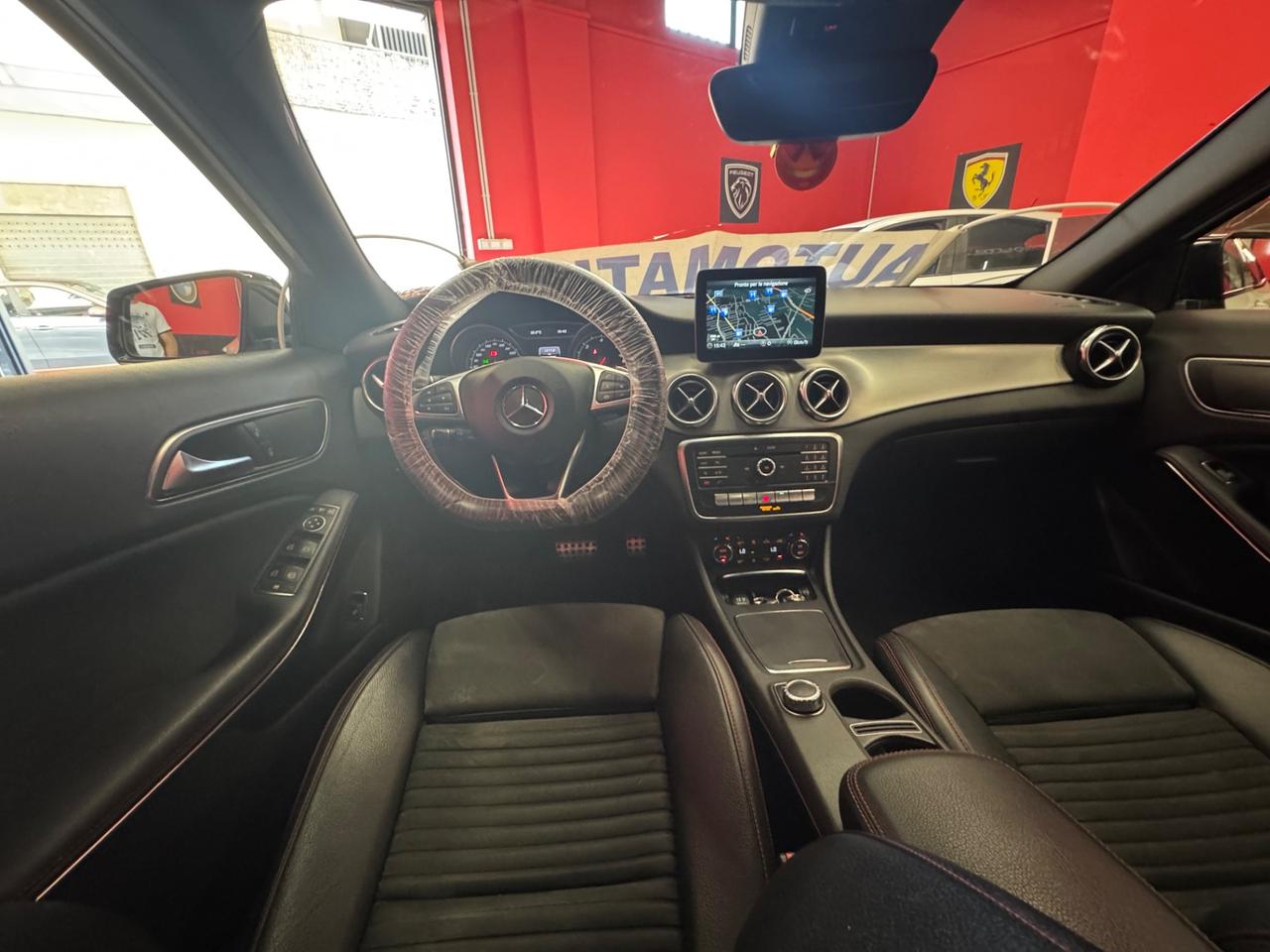 Mercedes-benz GLA 200 180 d Automatic Premium