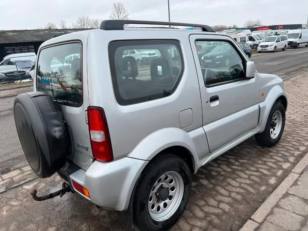 Suzuki Jimny 1.3i 16V cat 4WD JLX