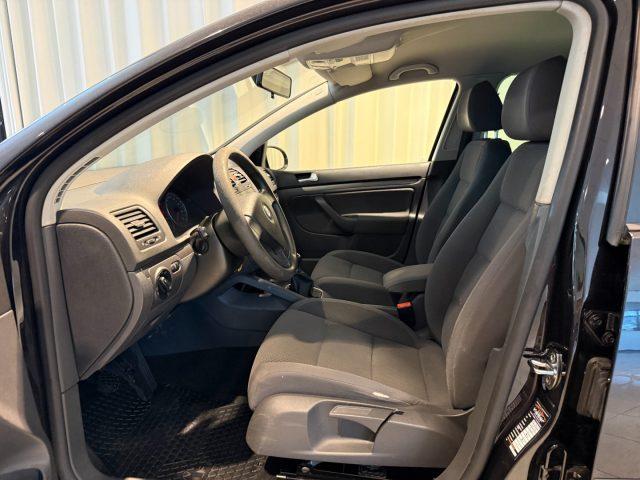 VOLKSWAGEN Golf 1.6 16V FSI 5p. Radio Clima *HÄNDLER*