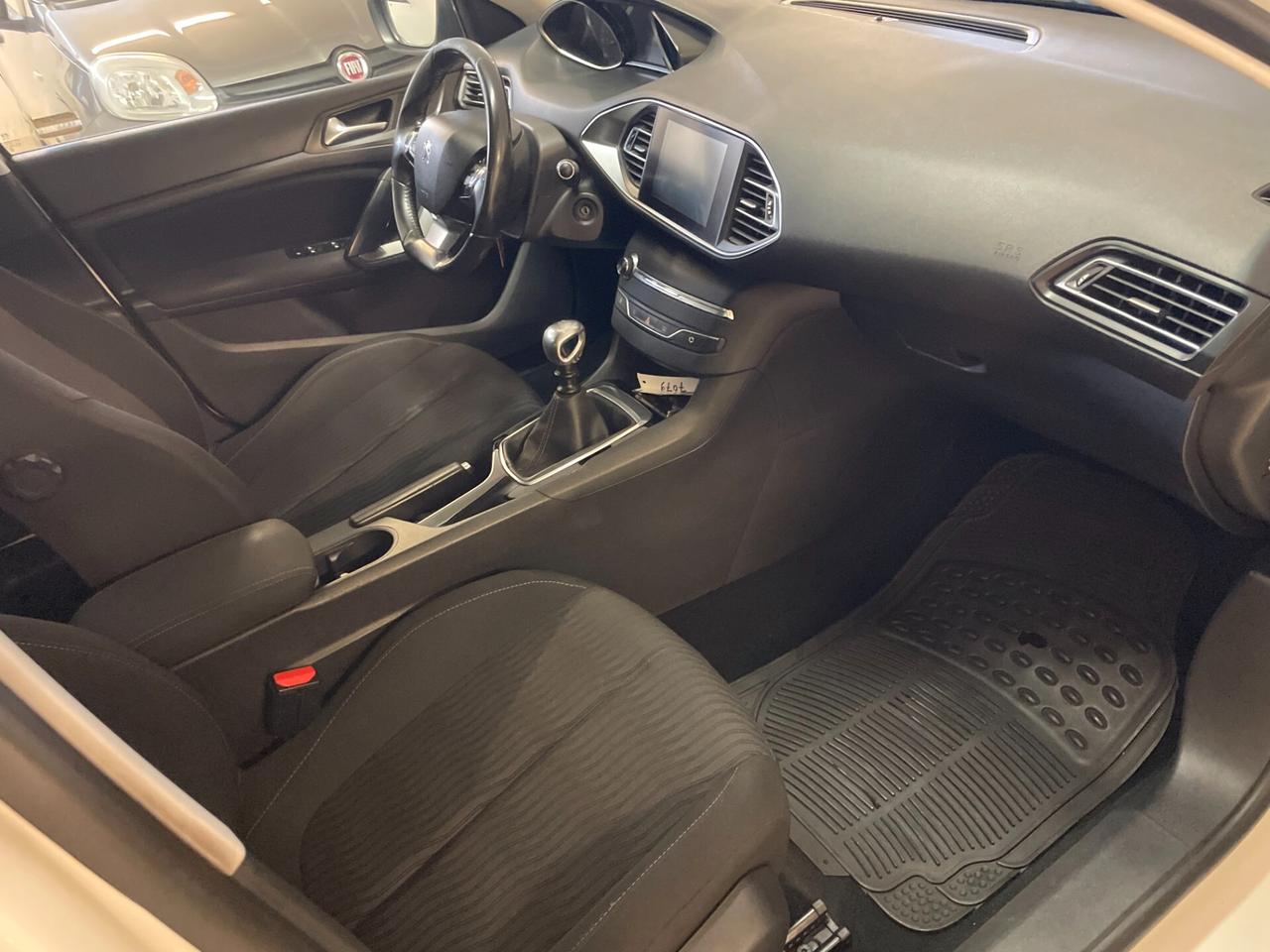 Peugeot 308 1.6 e-HDi 115 CV Allure GT LINE DISTRIBUZIONE TAGLIANDO