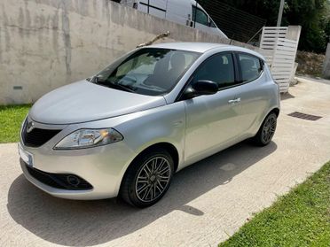 Lancia Ypsilon 1.2 69 CV 5 porte 56000 km