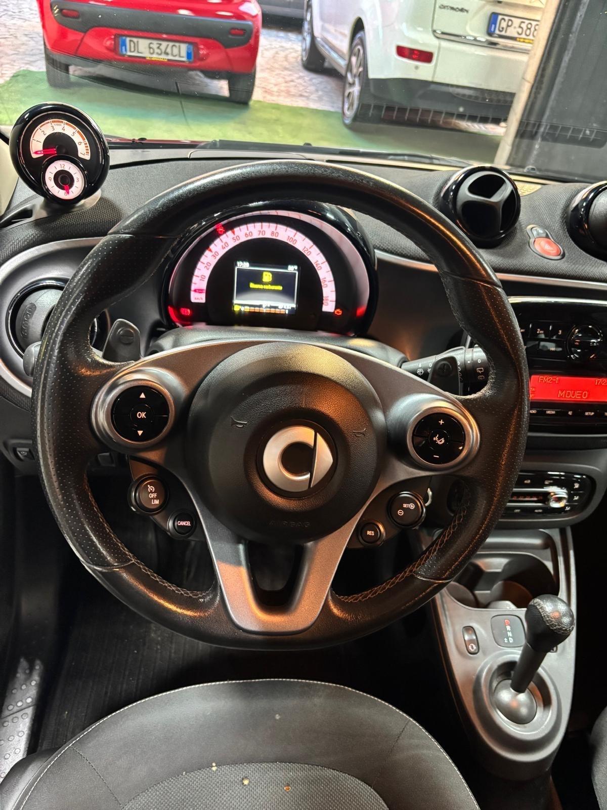 Smart ForFour 70 1.0 twinamic Superpassion