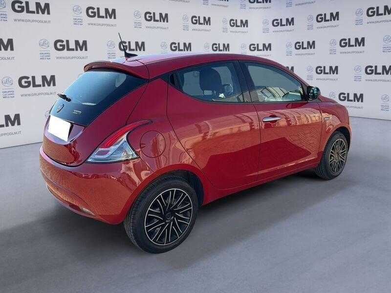 Lancia Ypsilon Ypsilon 1.0 FireFly 5 porte S&S Hybrid Ecochic Silver
