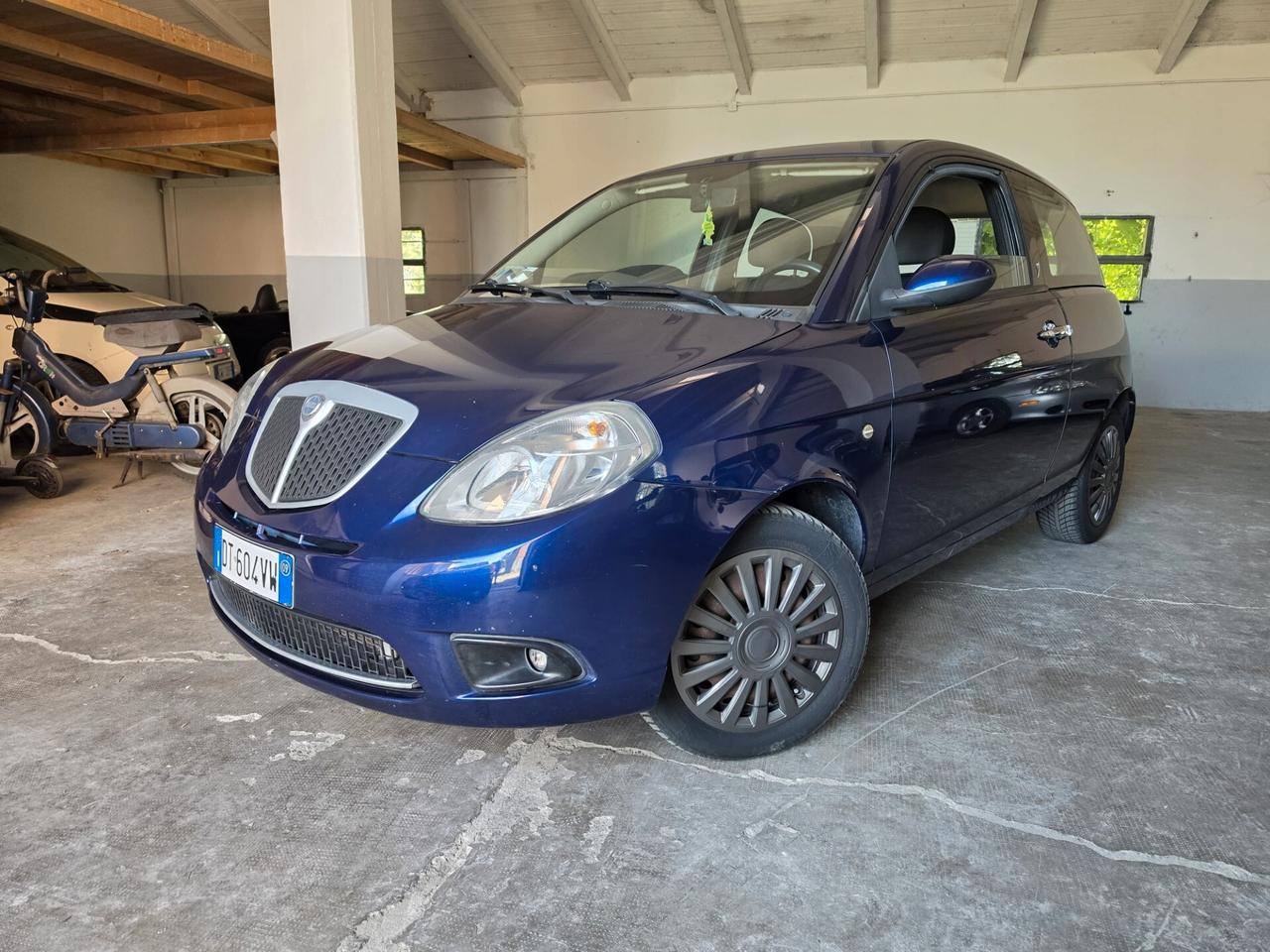 Lancia Ypsilon 1.3 MJT anche Neopatentati