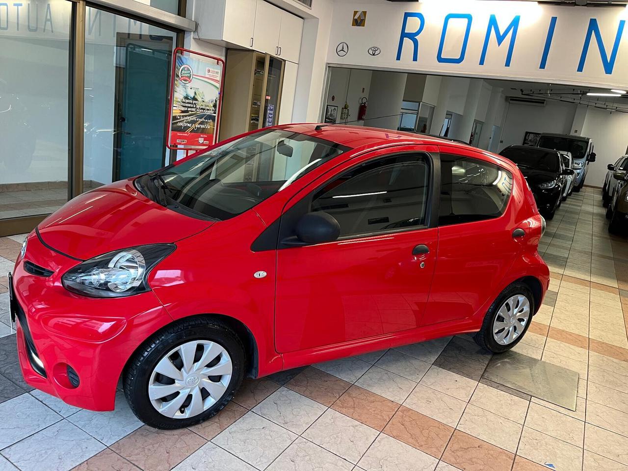 Toyota Aygo 1.0 12V VVT-i 5 porte Active Connect