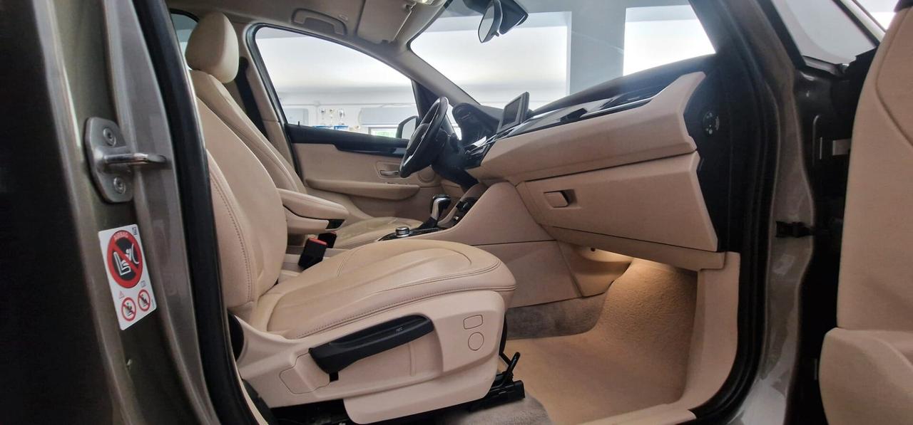 Bmw 2er Active Tourer 220xdrive Luxury 190 cv