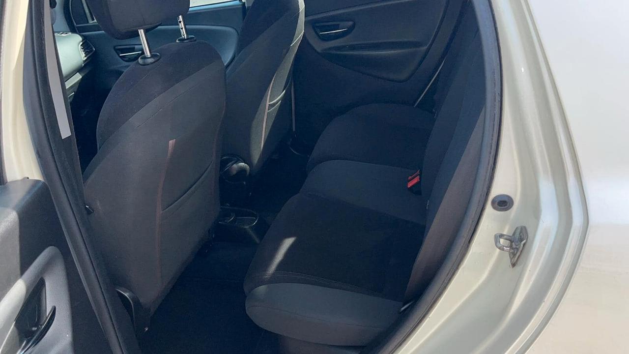 Lancia Ypsilon 1.3 MJT 16V 95 CV 5 porte S&S Silver