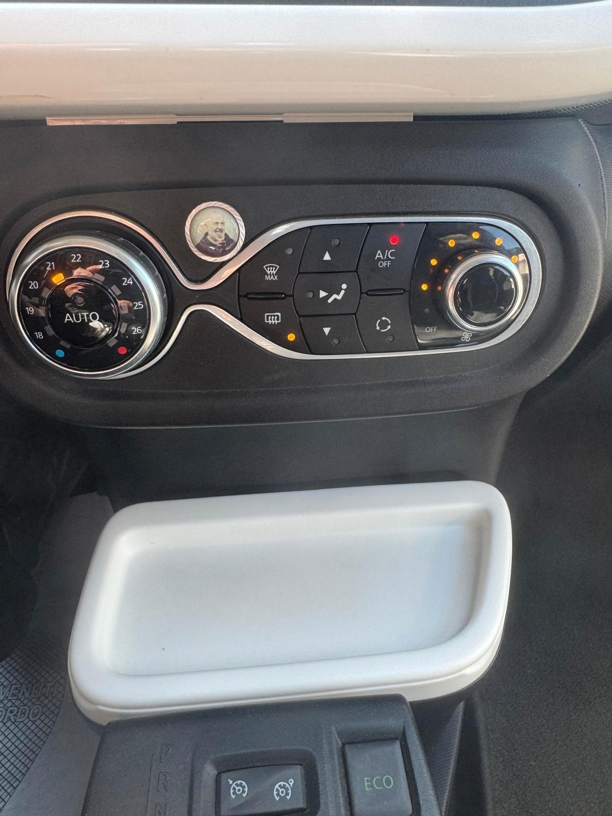 Renault Twingo TCe 90 CV EDC Zen