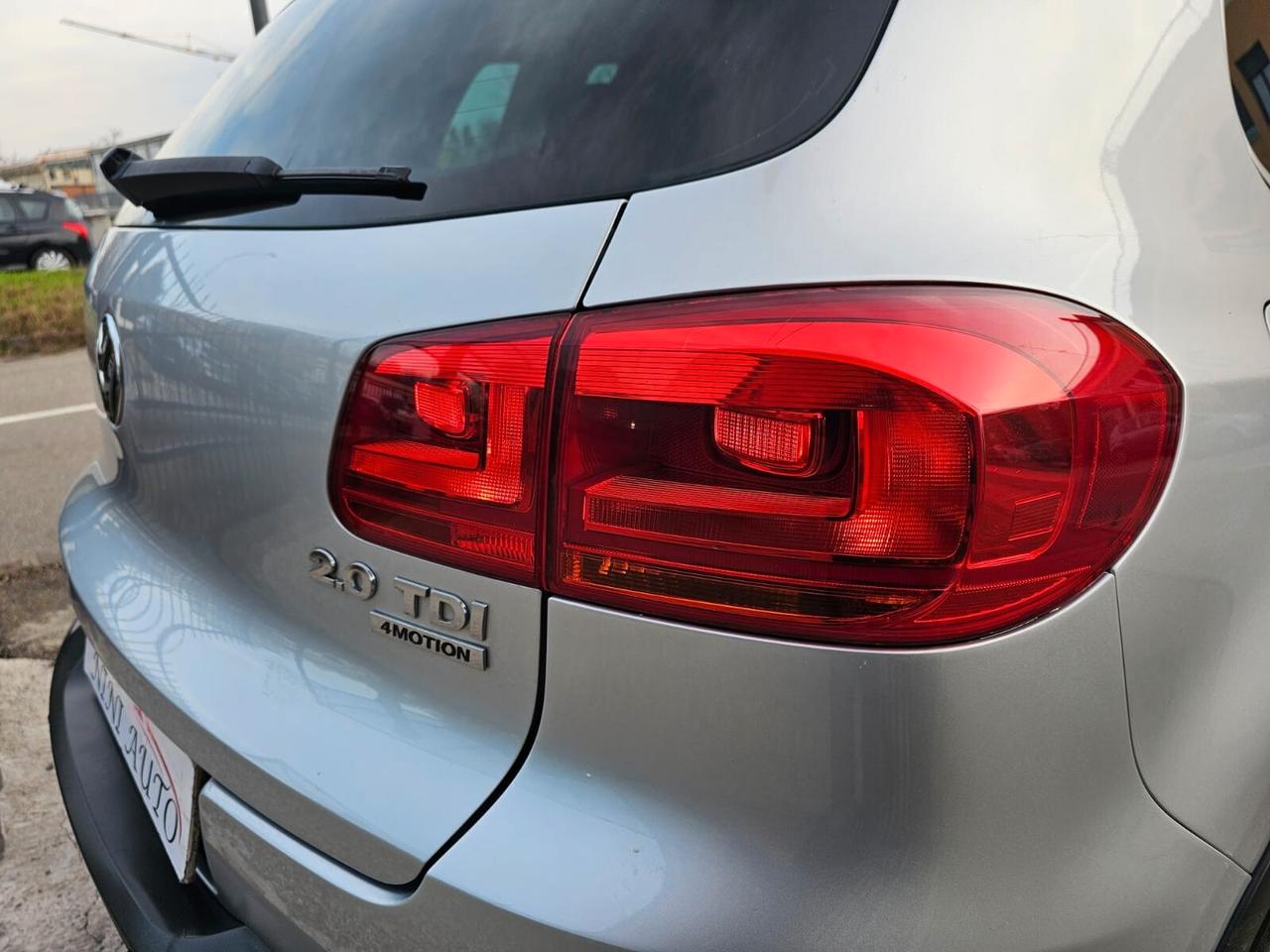 Volkswagen Tiguan 2.0 TDI 140cv 4Motion DSG*Navi*Pdc*Euro5*