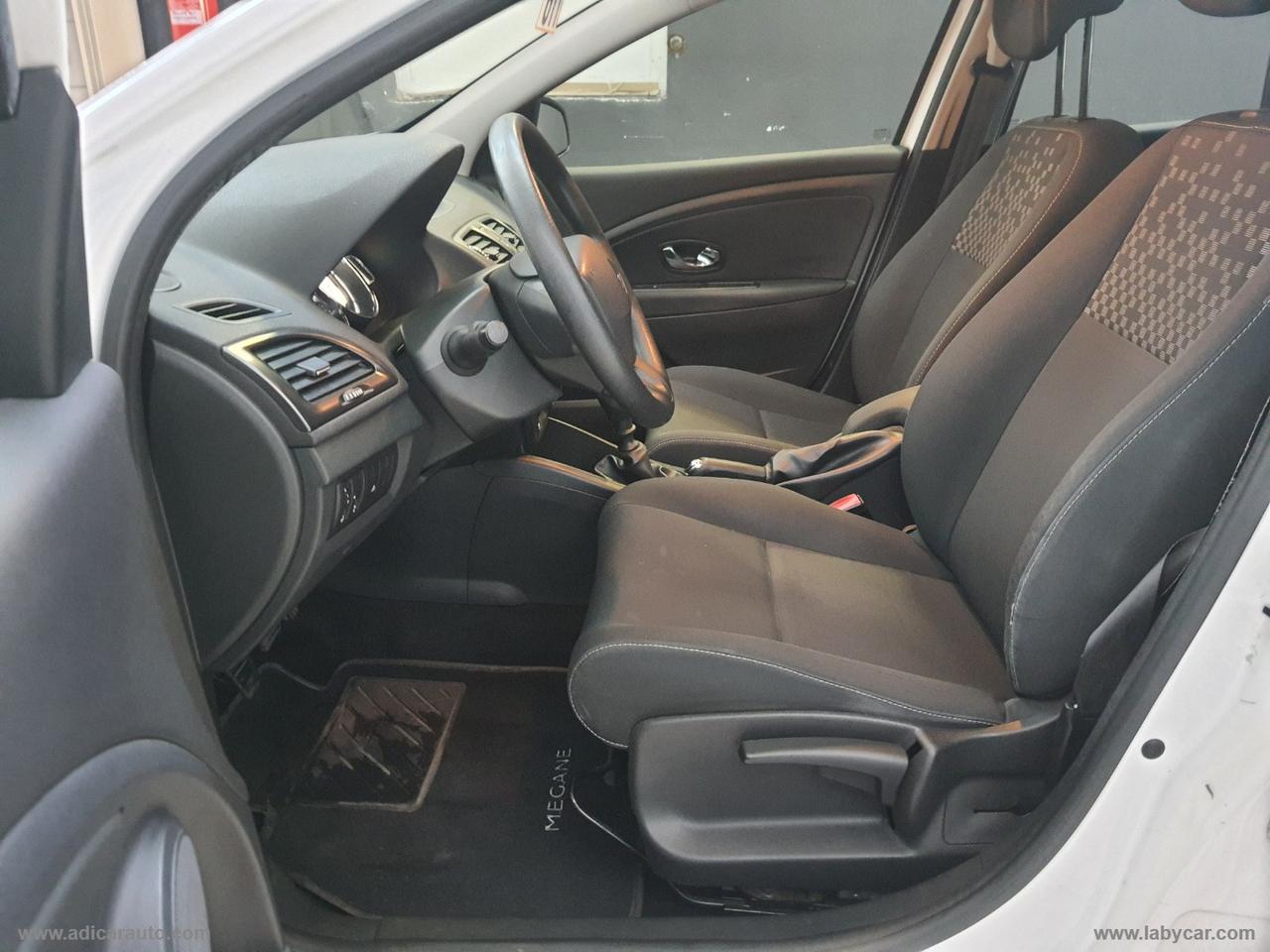 RENAULT Mégane 1.5 dCi 110 CV Live