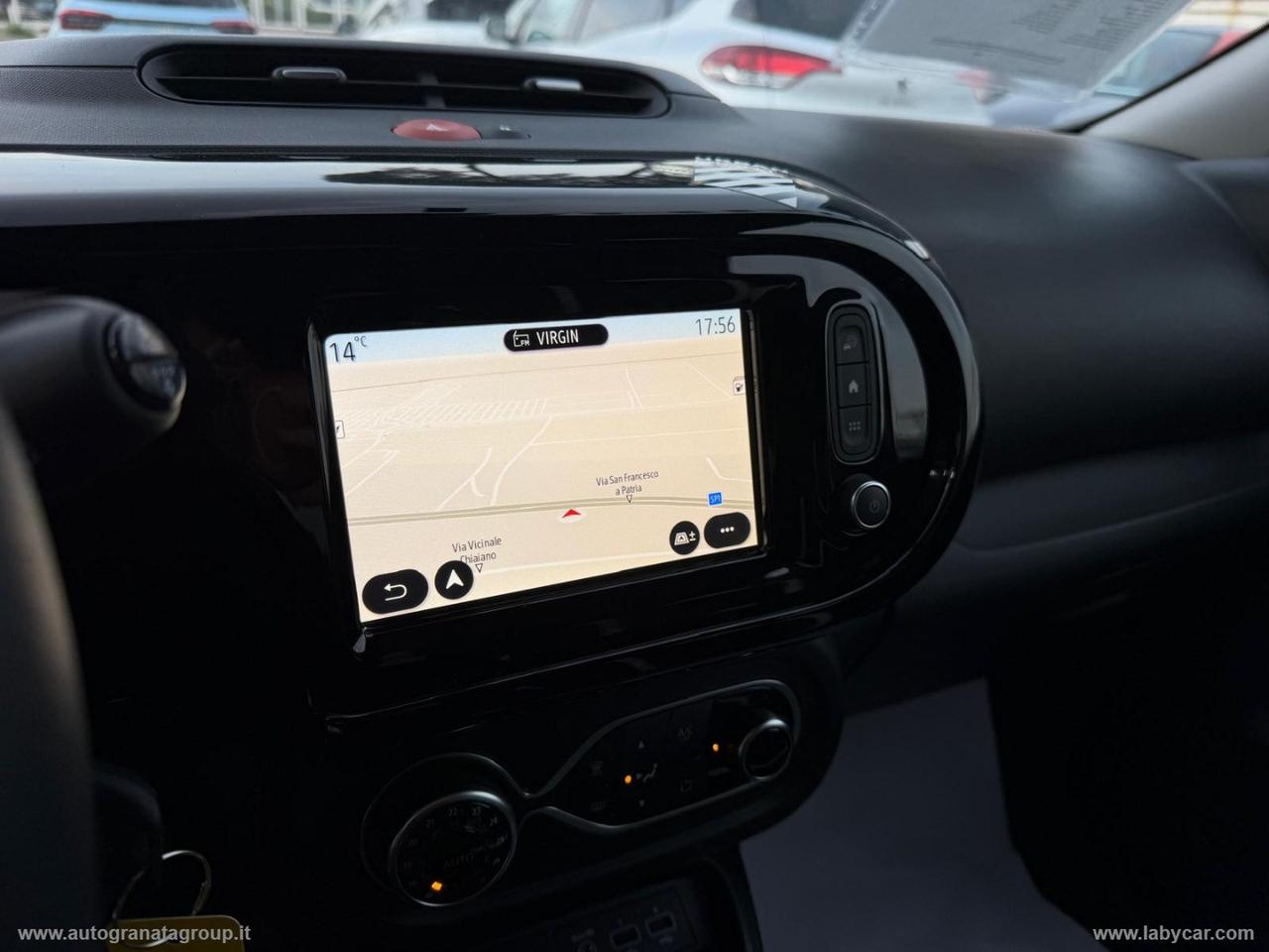 RENAULT Twingo SCe 65 CV Urban Night PARI NUOVO!