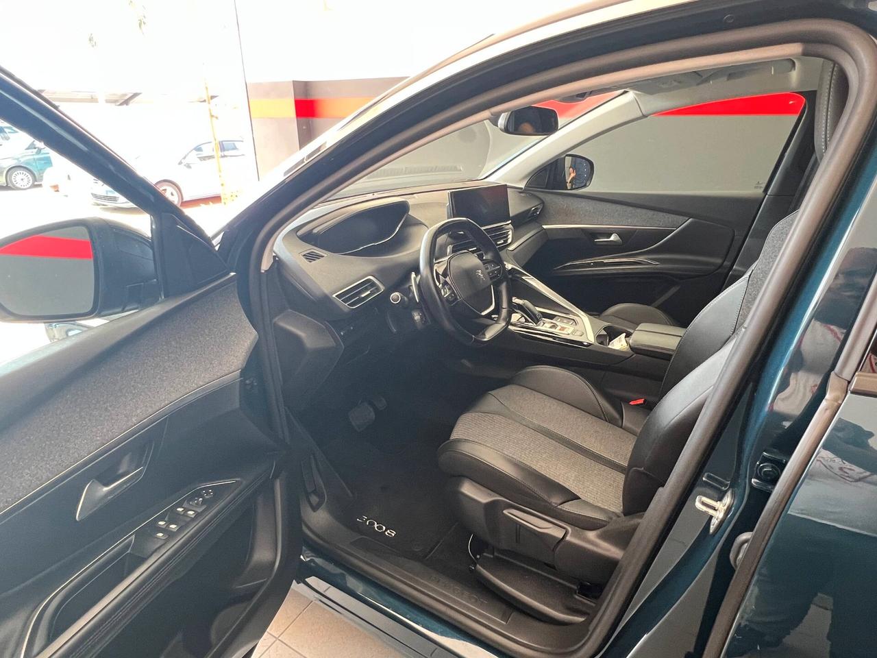 Peugeot 3008 BlueHDi 130 S&S Allure Pack