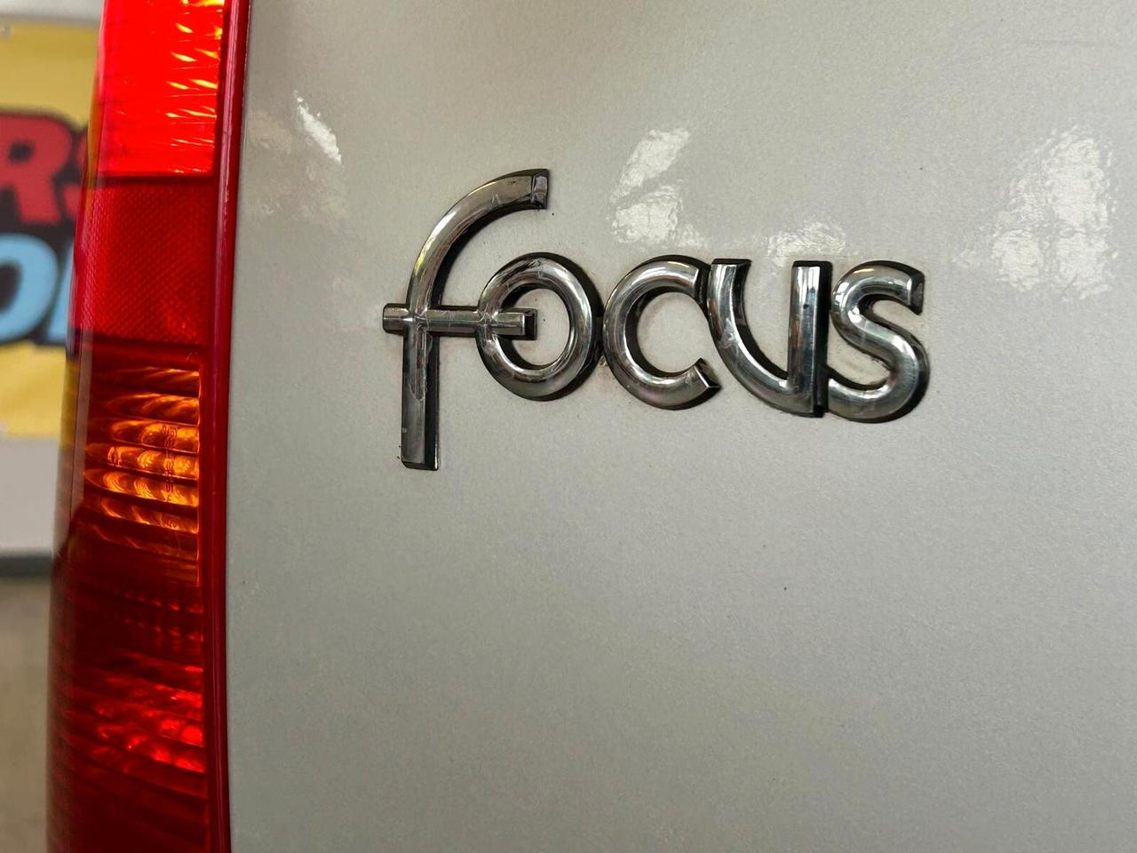 Ford Focus *CLIMATIZZATORE* GPL* VETRI NERI NUOVI* ONESTISSIMA * + CHE ECONOMICA!