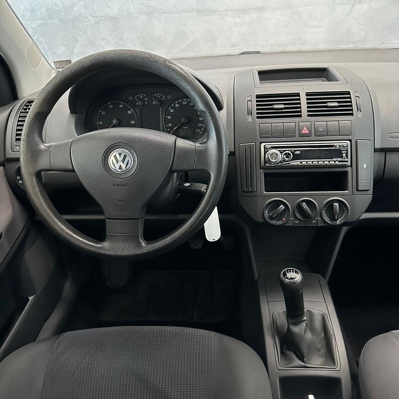 Volkswagen Polo 1.4/80CV 16V 5p. Sportline