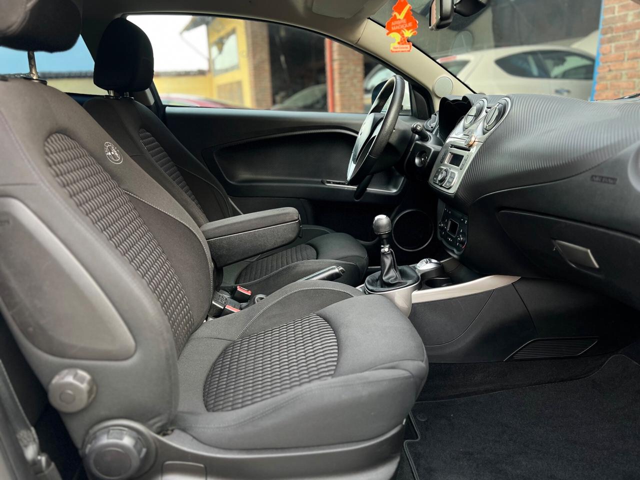 Alfa Romeo MiTo 1.4 78 CV Distinctive Sport Pack