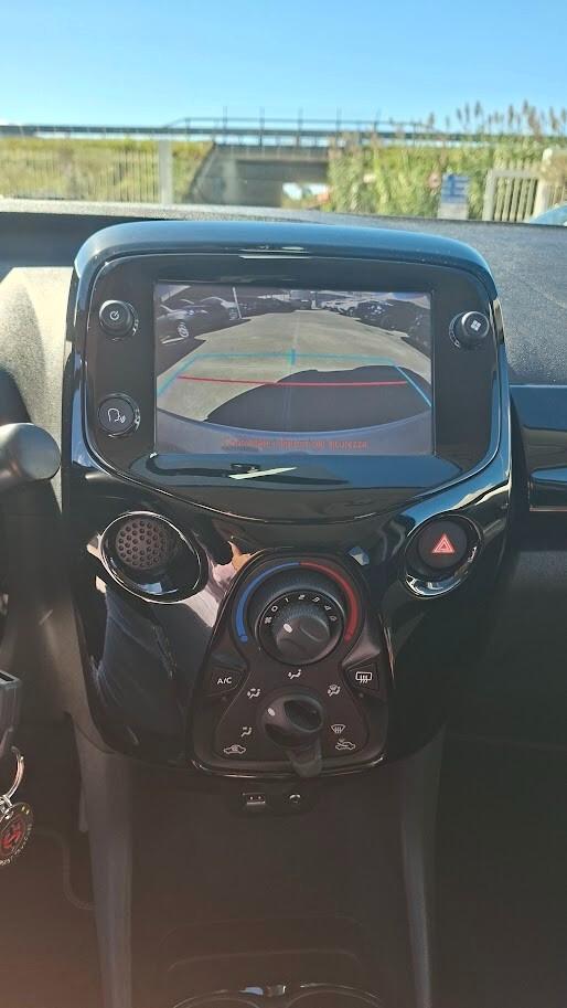 Peugeot 108 VTi 72 5 porte Allure 2019