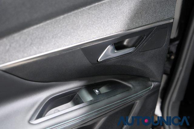 PEUGEOT 3008 HYBRID 300 E-EAT8 ALLURE PACK FULL LED