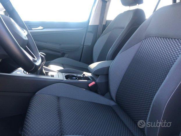 Vw golf 8 1.0 tsi active