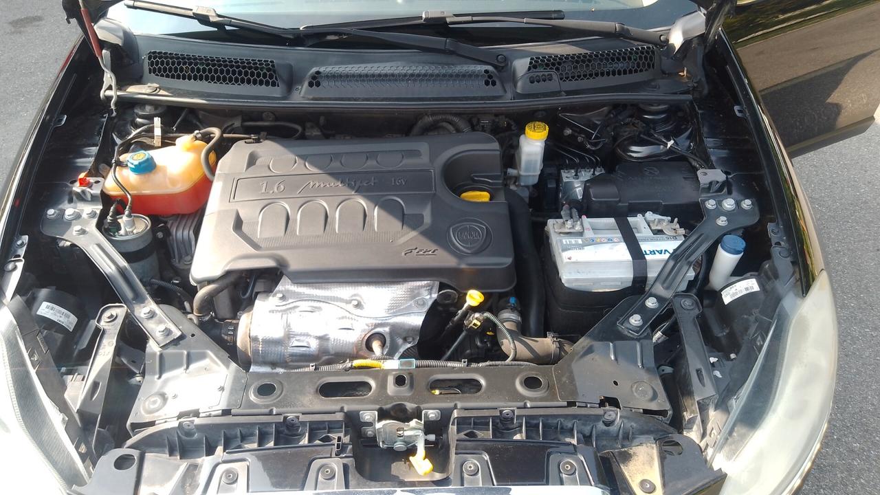 Lancia Delta 1.6 MJT DPF PLATINO 6M 2012