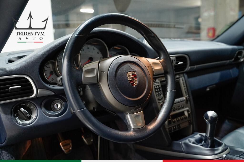 Porsche 911 Coupe 3.8 Carrera 4S