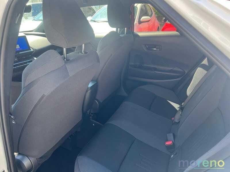Toyota C-HR 2.0 hv Trend awd e-cvt