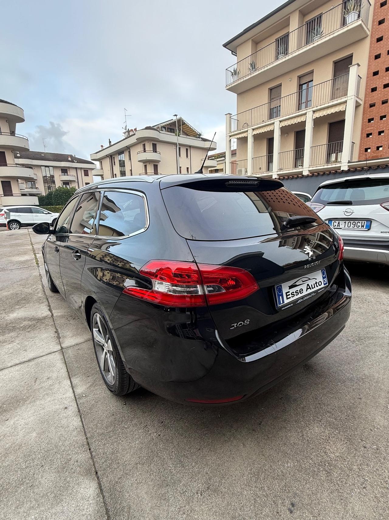 Peugeot 308 BlueHDi 130 S&S Allure