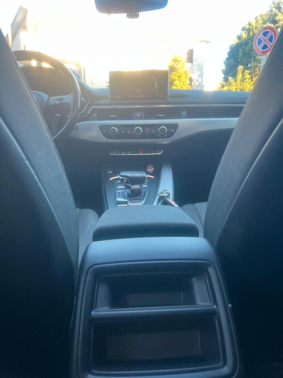 AUDI A4 AVANT 2.0 TDI 150cv ULTRA S-TRONIC BUSINESS SPORT