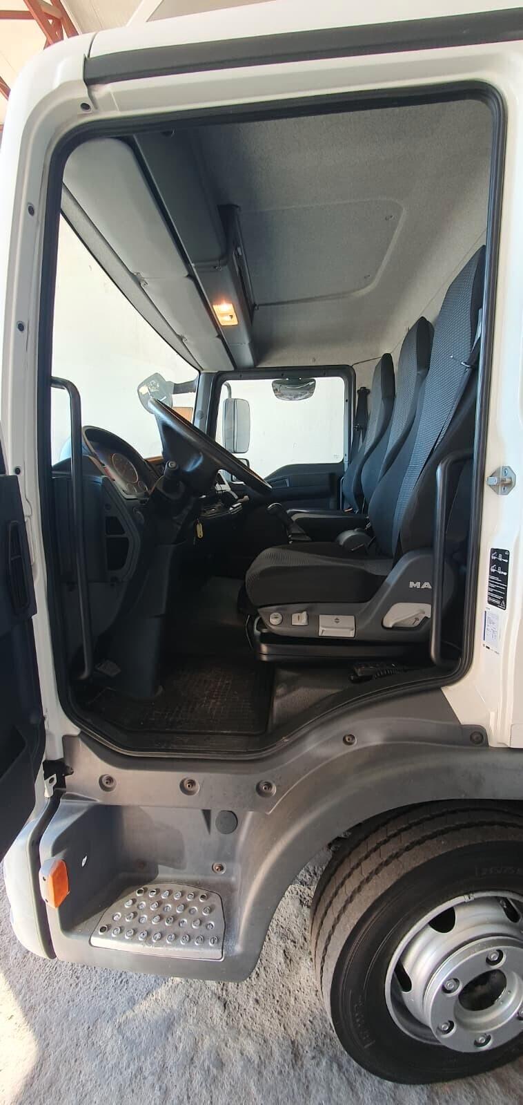 Man 8.180 con cassa in lega