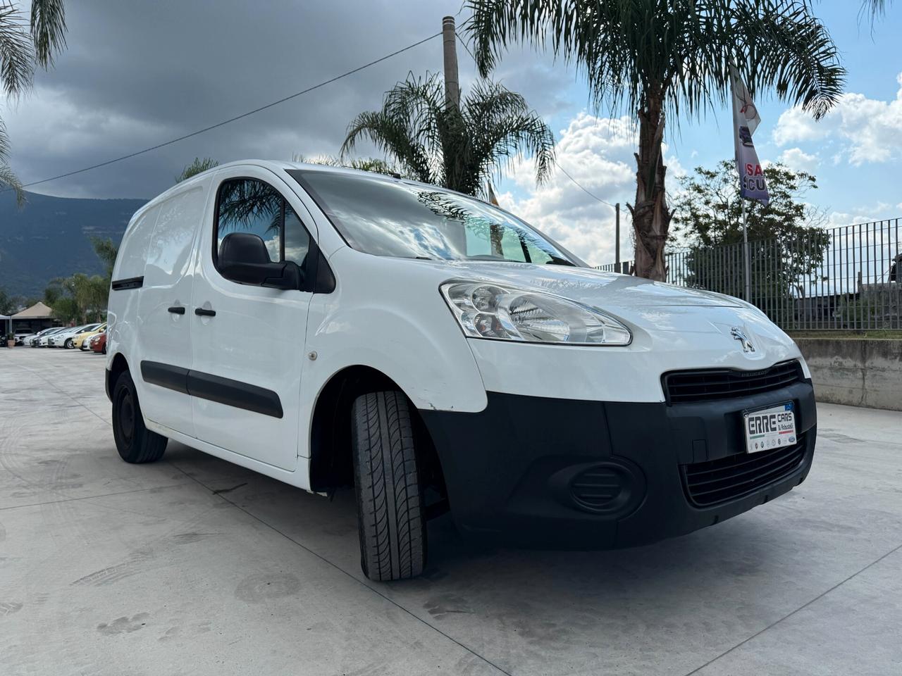 PEUGEOT PARTNER ANNO 2015 1.6 DIESEL 75 CV