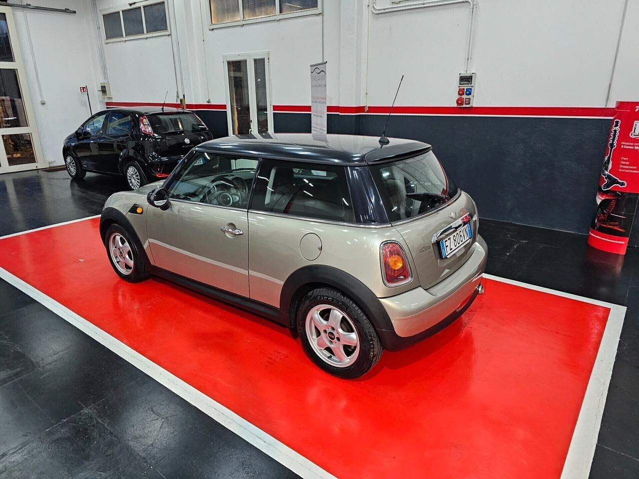 Mini Mini 1.6 16V Cooper D