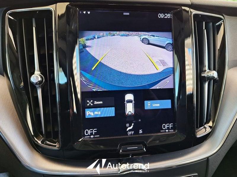 Volvo XC60 B4 197+14 CV Automatica Mild Hybrid NAVI LED Momentum Pro